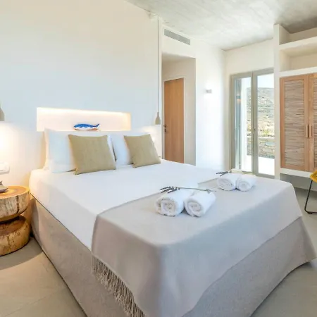 Salt N Sky Naxos * Vívlos